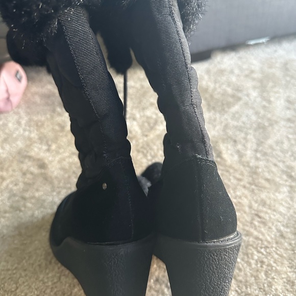 Boots - Picture 4 of 5